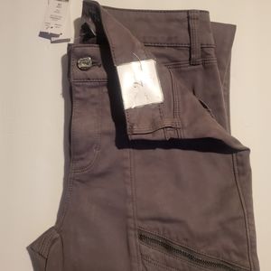 Women White house black market The Skinny Amelia midrise pants sise 2R